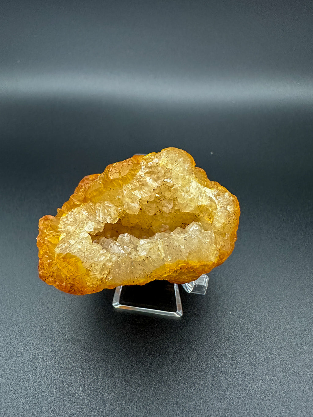 Carnelian Agate Geode! (raw)